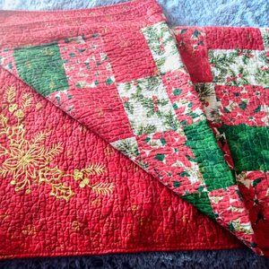 Living Quarters Holly Floral Red King Size Quilt